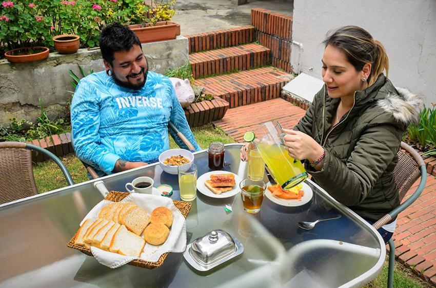Hostal La Pinta بوغوتا المظهر الخارجي الصورة
